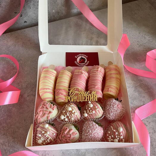 Клубника и бананы в шоколаде (8-12 клубник и 5 бананов)