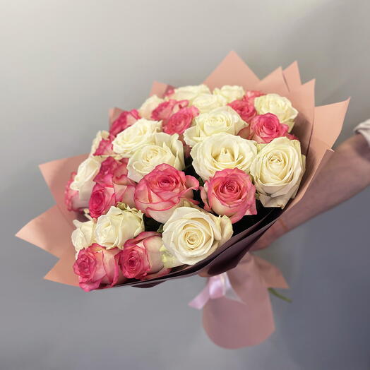 Mix of Jumelia and White Rose