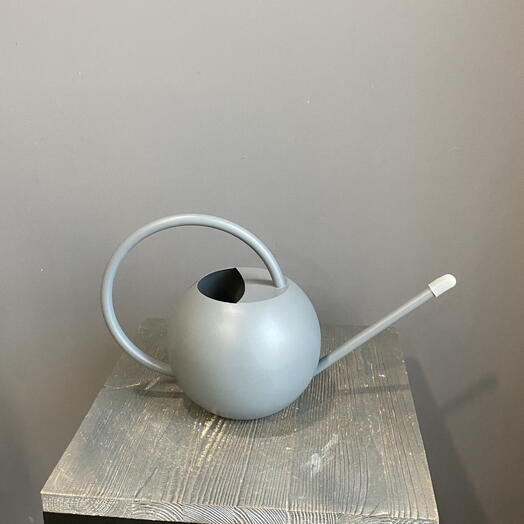 Лейка металлическая серая