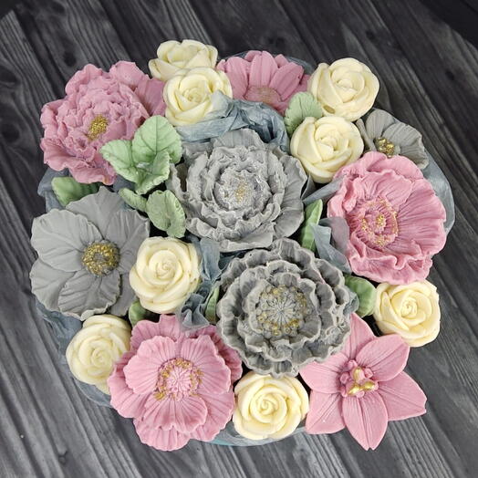 Букет из шоколадных цветов Бриз