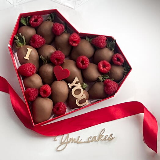 LUXE️️️🤍Клубника в шоколаде в коробочке «Сердце» Premium Raspberry, 12-16 ягод