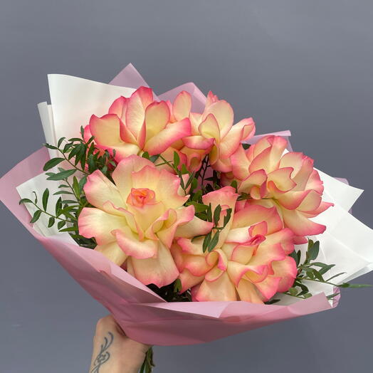 Букет французских роз