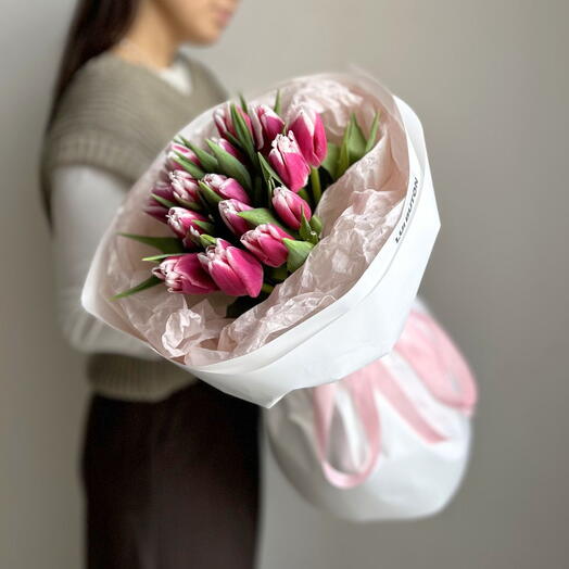 Букет "15 розовых тюльпанов"