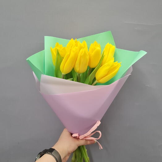 Букет тюльпанов 9 шт жёлтых