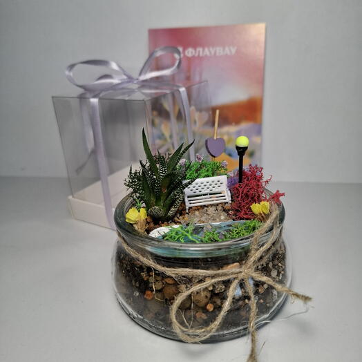 Флорариум бенто  - цветы близким на день рождение