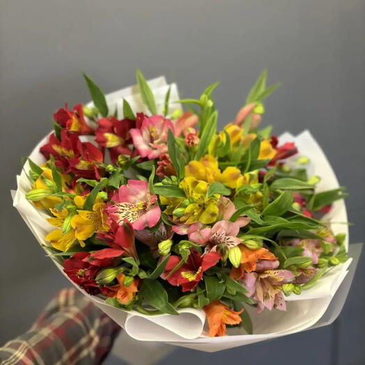 Букет из микс альстромерий 🌸