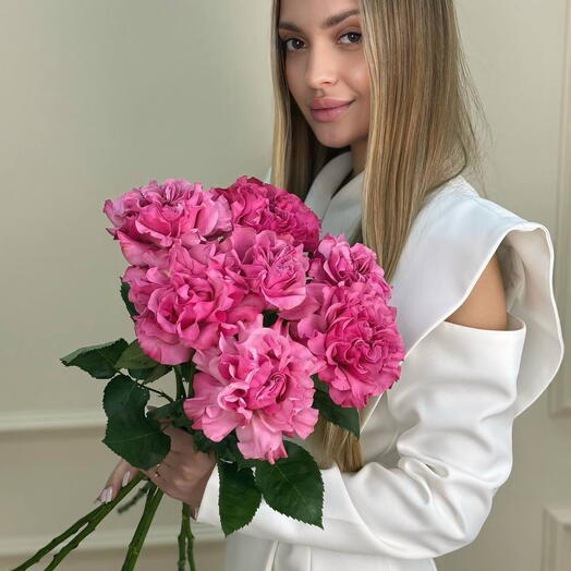 Моно букет из роз без упаковки
