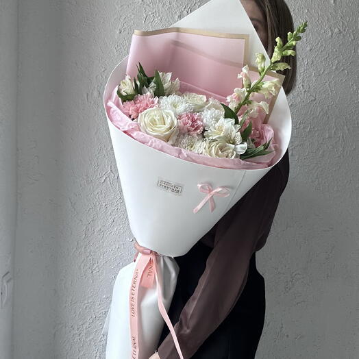 Нежный авторский букет🌸