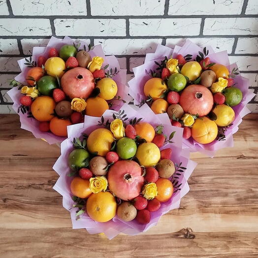 ТРИ ФРУКТОВЫХ БУКЕТА 🥝Корпоративный заказ🤗
Фруктовый букет На выпускной Последний звонок Ягодный букет Желтая роза