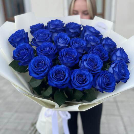 25 синих роз