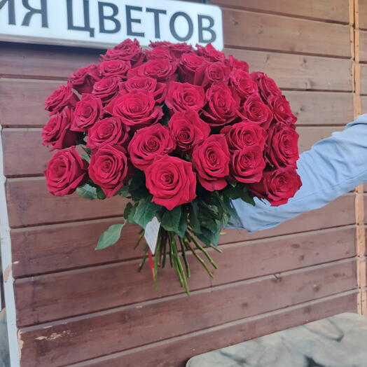 Шикарный букет из 35 роз Эквадора ️