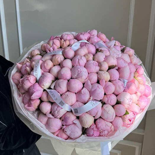 Пионы розовыее