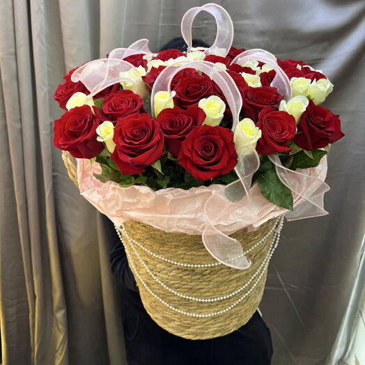Букет в Кашпо «Шарм»🌹