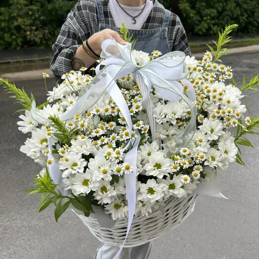 Корзина «Любит!»