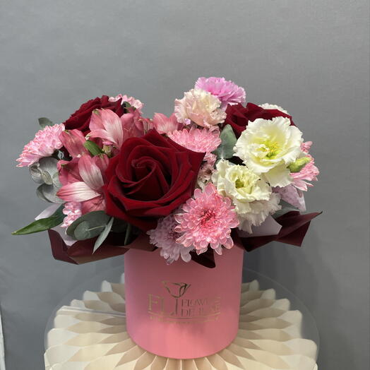 Композиция «Грация» 🌹 Роза, Диантус, Альстромерия, Хризантема, Эвкалипт, Эустома