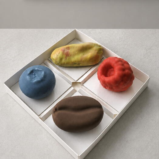 Корпусные десерты набор ассорти 4 шт в подарок девушке,маме, сестре