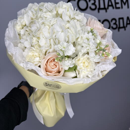 Авторский букет с маттиолой