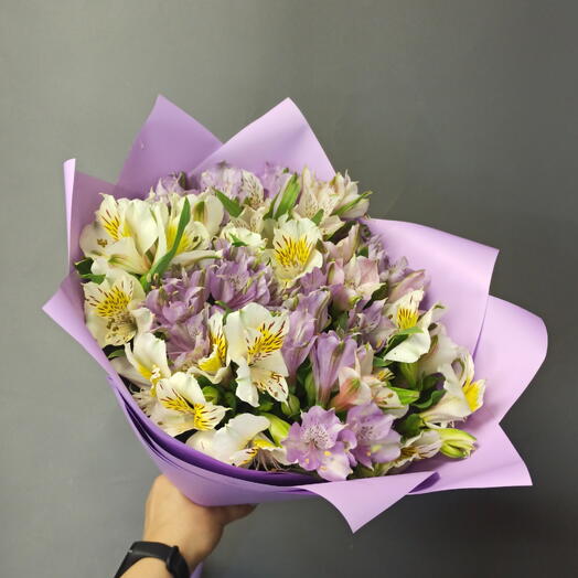 Букет из альстромерий 💐