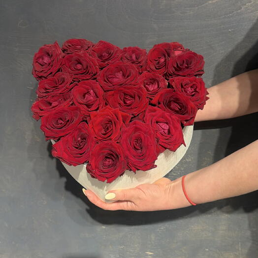 25 роз в коробке сердце 🌹️