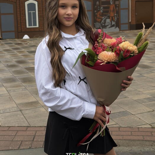 Букет с хризантемой СНОВА В ШКОЛУ
