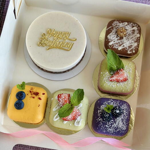 Бенто «Тирамису» + 5 пирожных без сахара, глютена и лактозы, vegan🌱 с топпером Happy birthday
