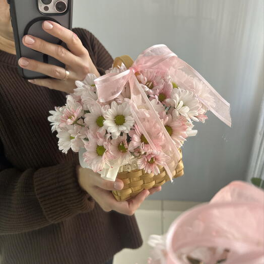 Корзиночка с ромашками