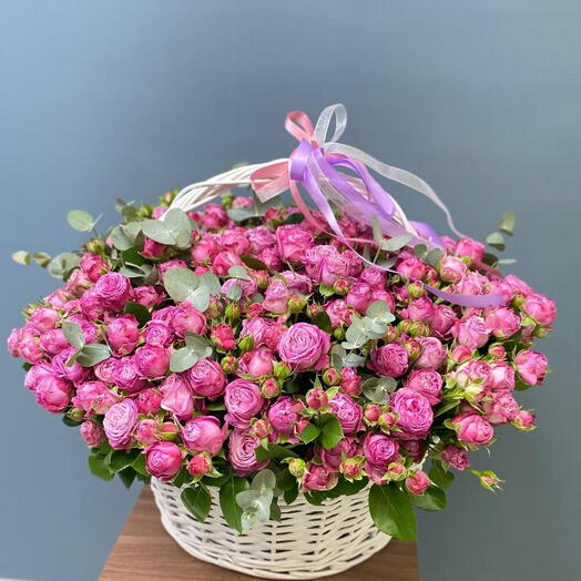 Корзина с пионовидной кустовой розой 💞💞💞