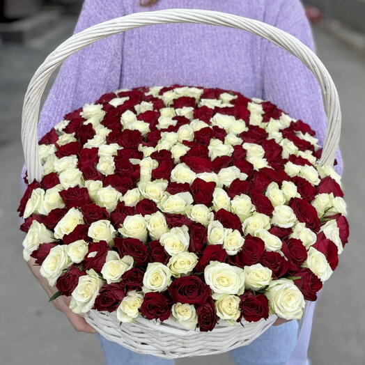201 кенийская роза в корзине 😍 Красная роза Белая роза Розы в корзине