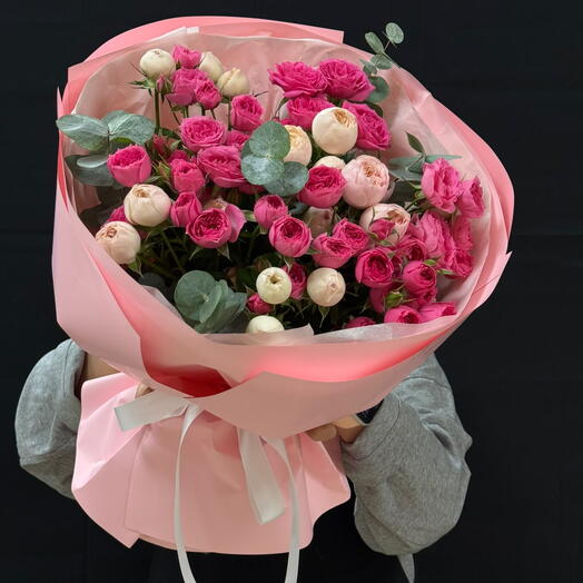 Mixed spray roses