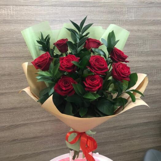 Bouquet of 9 red roses