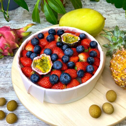 Клубника и Маракуйя в шляпной коробке, подарок из Клубники