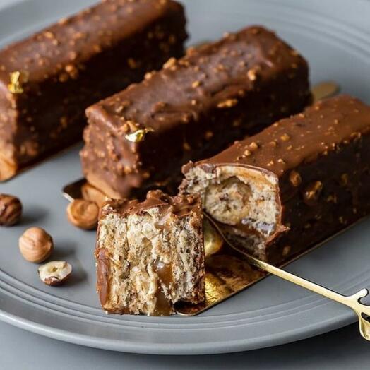 Rocher Cake
