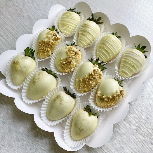 Клубника в бельгийской шоколаде