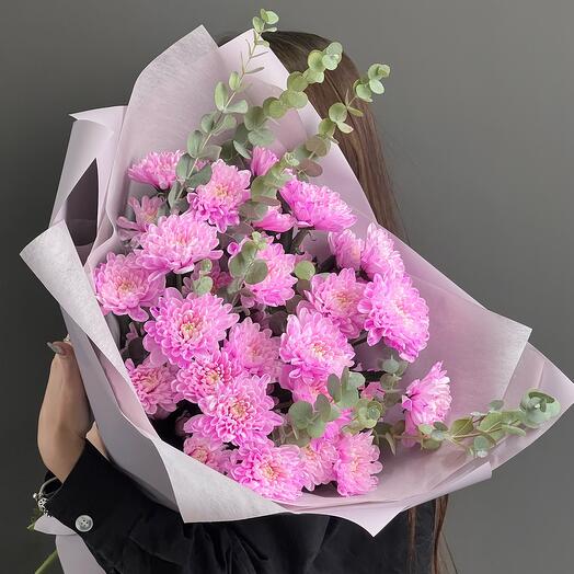 Chrysanthemum and eucalyptus