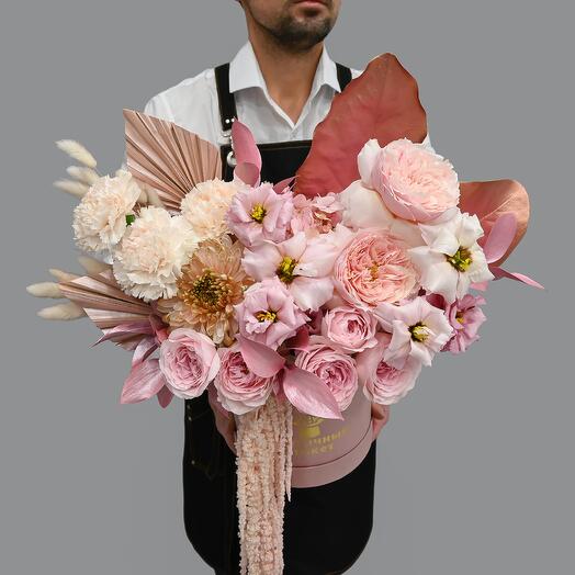 Peonía chic (ramo en Caja con rosa peonía)
