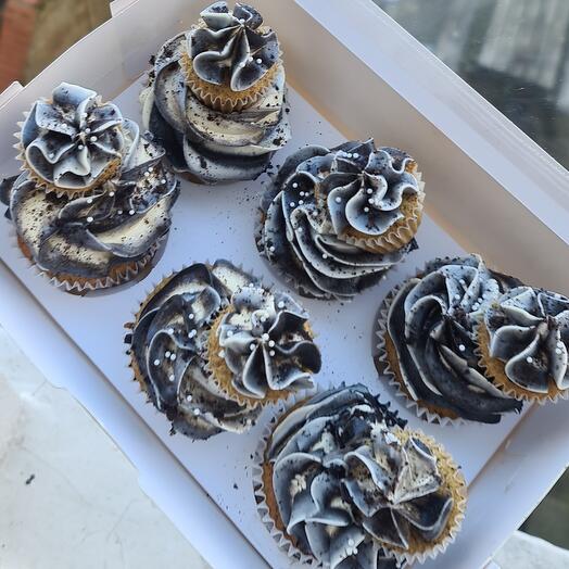 Best desserts in London delivery Order desserts online Flowwow