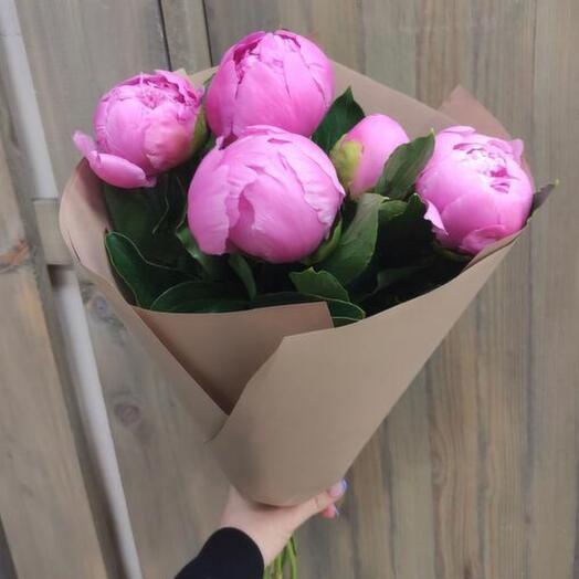Bouquet of 5 peonies