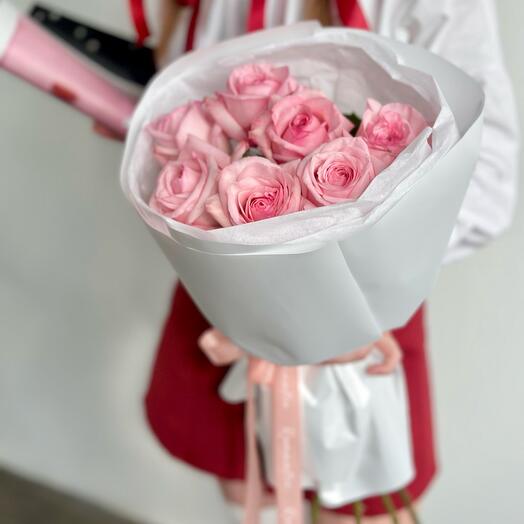 Bouquet of peony-shaped roses OHARA pink