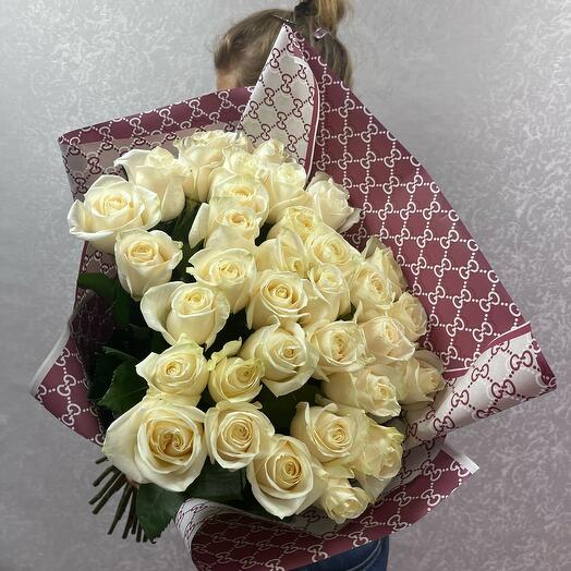 Roses Ecuador 35 pieces 70 cm