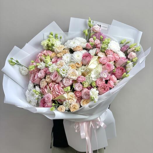 Букет «Великолепие Сада»