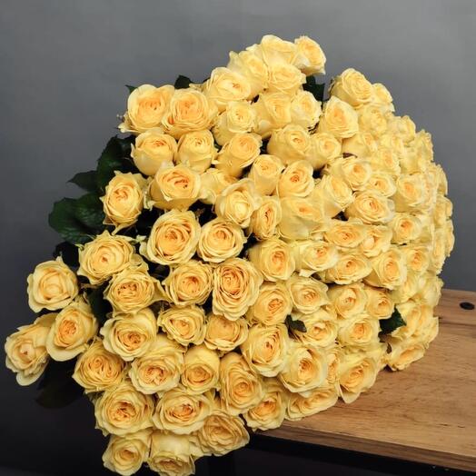 101 long cream roses