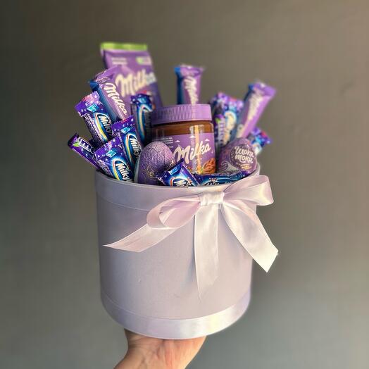 Милая "Milka", коробка сладостей для неё