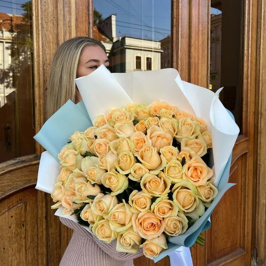 Bouquet of 65 Premium Roses 60 cm