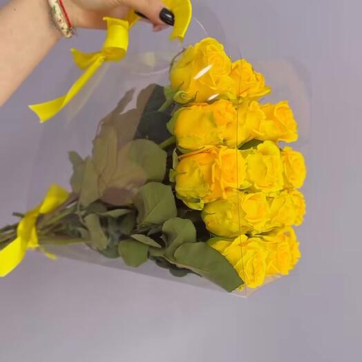 Желтые розы в сумке🌹