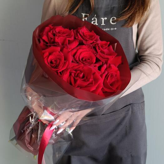 Ramo de rosas rojas