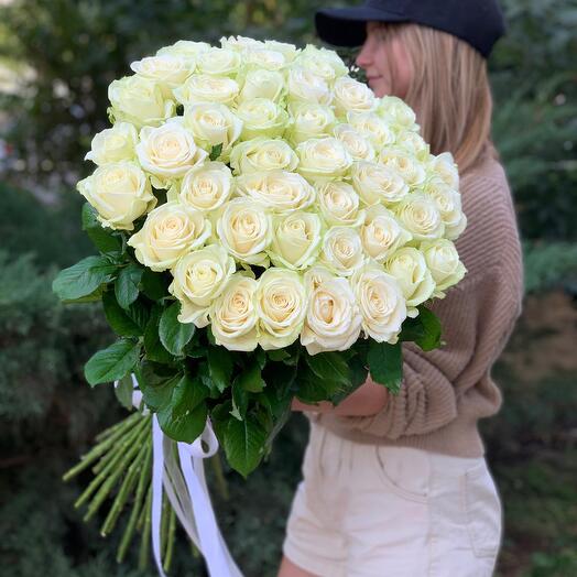 White roses 80cm "Avalange"