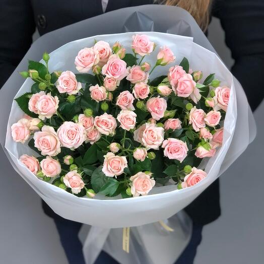 Букет кустовых роз