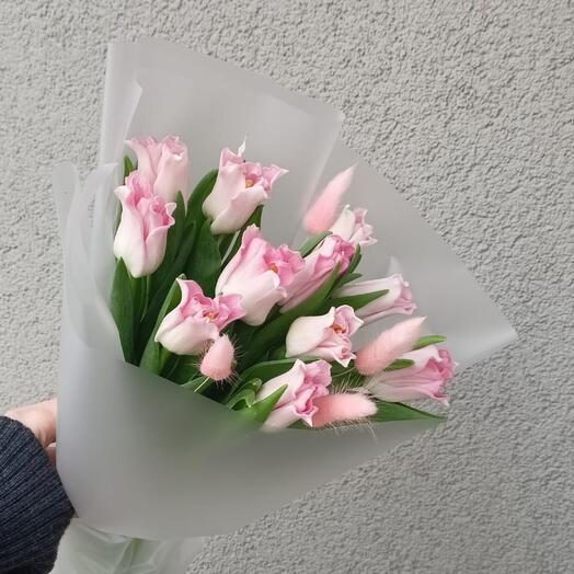 Моно букет из тюльпанов