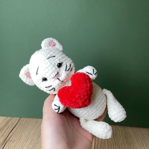 Игрушка белый тигренок с сердцем