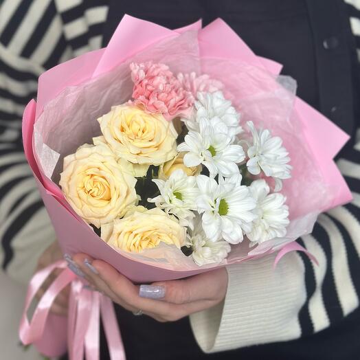 🌸Нежный букет - комплимент их кустовой хризантемы диантусов и кустовой розы